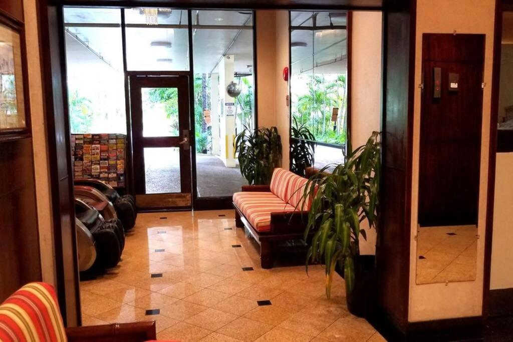Waikiki Marina Studio, Ocean View, Free Parking & Wifi Honolulu Esterno foto
